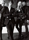 Burberry F/W 07.08
M: Agyness, Lily D, Kiera G, Morwenna C & Georgia
Ph: Mario Testino